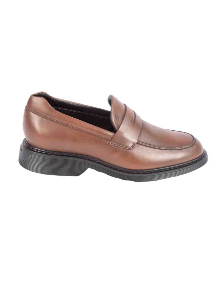 Shop HOGAN  Scarpa: Hogan mocassino in pelle.
Tomaia in suede.
Mascherina.
Monogramma Hogan impresso.
Guardolo con cuciture.
Fussbett in memory foam.
Suola in gomma.
Custodia in tessuto inclusa.
Fabbricato in Italia.
Composizione: 100% Pelle.. HXM5760DU50QTU-S013