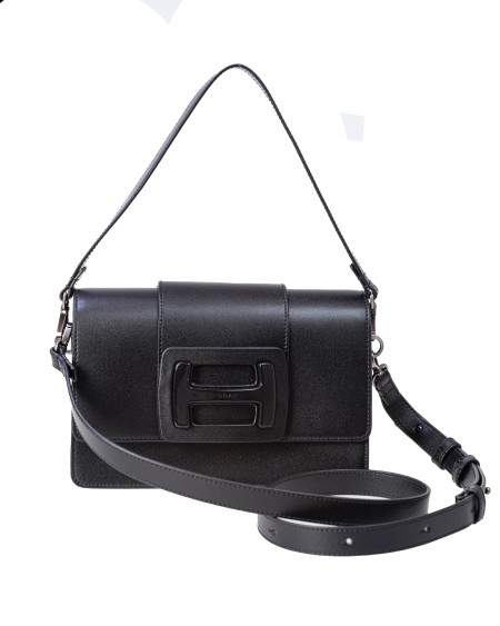 Shop HOGAN  Tracolla: Hogan borsa a Tracolla Hogan H-Bag.
Articolo realizzato in pelle liscia.
Fibbia H con logo Hogan.
Chiusura con patta e bottone magnetico.
Interno a due scomparti.
Taschina interna.
Dimensioni: 23,5 x 15 x 10,5 cm.
Manico removibile, tracolla regolabile e removibile.
Indicazioni di cura e mantenimento incluse.
Custodia in tessuto inclusa.
Composizione: 100% Pelle.
Fabbricato in Italia.. KBW01MN6101S79-B999