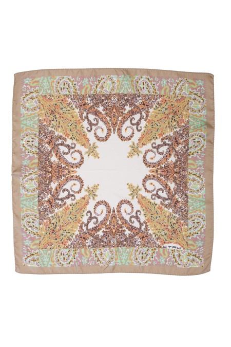 Shop ETRO  Man Pochette: Etro pocket square.
Pocket square made of silk and embellished with Paisley print and ETRO logo.
Contrasting decorated edges.
43 x 43 cm
100% silk
Made in Italy.. MAUA0004AS237-X0820