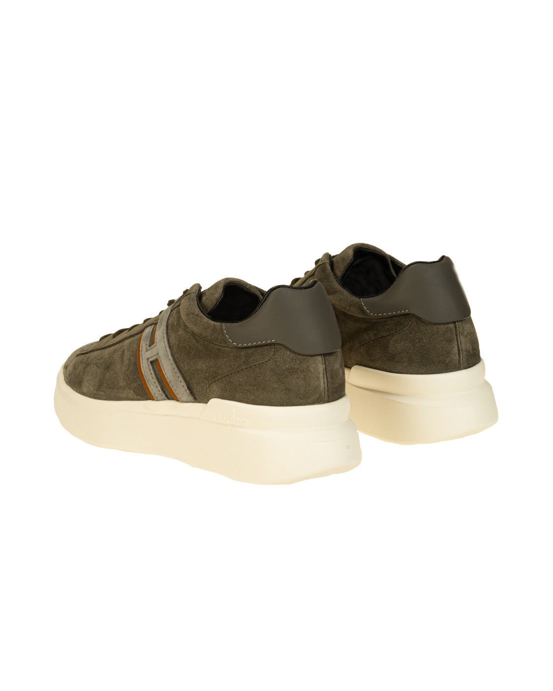 shop HOGAN Saldi Sneakers: Hogan sneakers H580.
Tomaia in pelle scamosciata.
H laterale in nabuk .
Dettagli in pelle effetto cuoio e liscia.
Fussbett in memory foam 8 mm.
Suola in gomma.
Altezza totale 4,5 cm.
Indicazioni di cura e mantenimento incluse.
Custodia in tessuto inclusa.
Composizione: 100% pelle.
Made in Italy.. HXM5800DV422X5-849G number 6375018