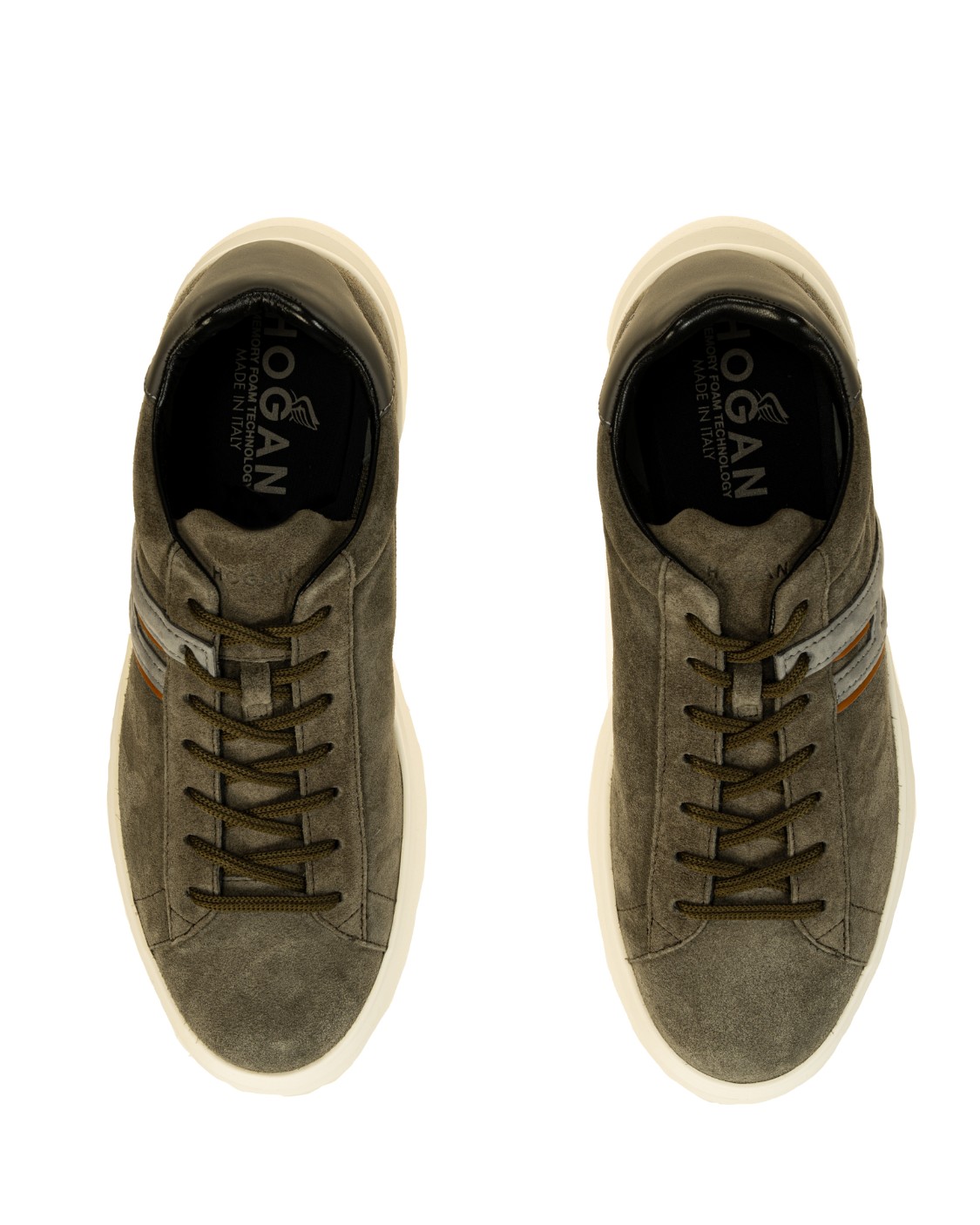 shop HOGAN Saldi Sneakers: Hogan sneakers H580.
Tomaia in pelle scamosciata.
H laterale in nabuk .
Dettagli in pelle effetto cuoio e liscia.
Fussbett in memory foam 8 mm.
Suola in gomma.
Altezza totale 4,5 cm.
Indicazioni di cura e mantenimento incluse.
Custodia in tessuto inclusa.
Composizione: 100% pelle.
Made in Italy.. HXM5800DV422X5-849G number 6375018