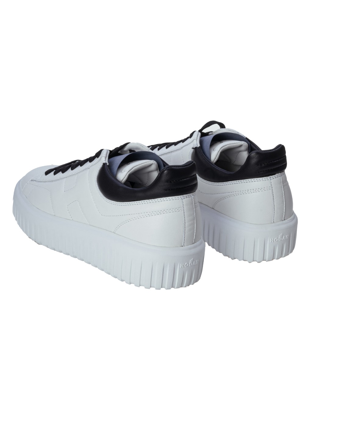 shop HOGAN Saldi Scarpa: Hogan sneakers Hogan H-Stripes Nero Bianco.
Tomaia in nappa.
H laterale.
Fussbett in memory foam.
Suola in gomma.
Indicazioni di cura e mantenimento incluse.
Custodia in tessuto inclusa.
Include un paio di lacci aggiuntivi.
Fabbricato in Italia.. HXM6450FC60LE9-0001 number 4239791