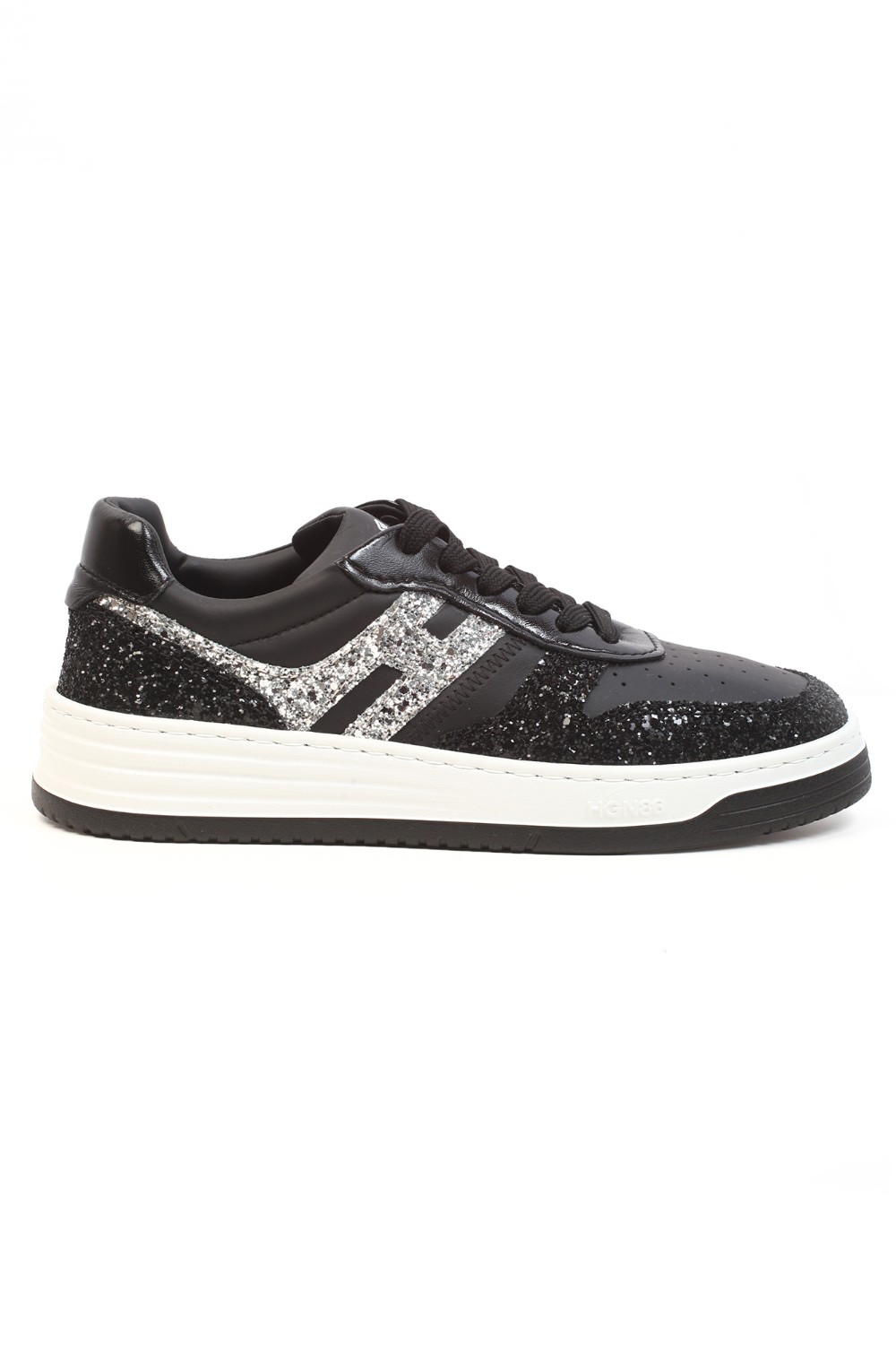 shop HOGAN Saldi Scarpa: Hogan sneakers Hogan H630.
Tomaia in pelle scamosciata.
Inserti in pelle liscia.
H laterale.
Fussbett in memory foam 0,9 cm.
Suola in gomma.
Altezza totale 4 cm.
Indicazioni di cura e mantenimento incluse.
Custodia in tessuto inclusa.
Include un paio di lacci aggiuntivi.
Fabbricato in Italia.
Composizione: 100% Pelle.. HXW6300EU50SEH-0353 number 3876958
