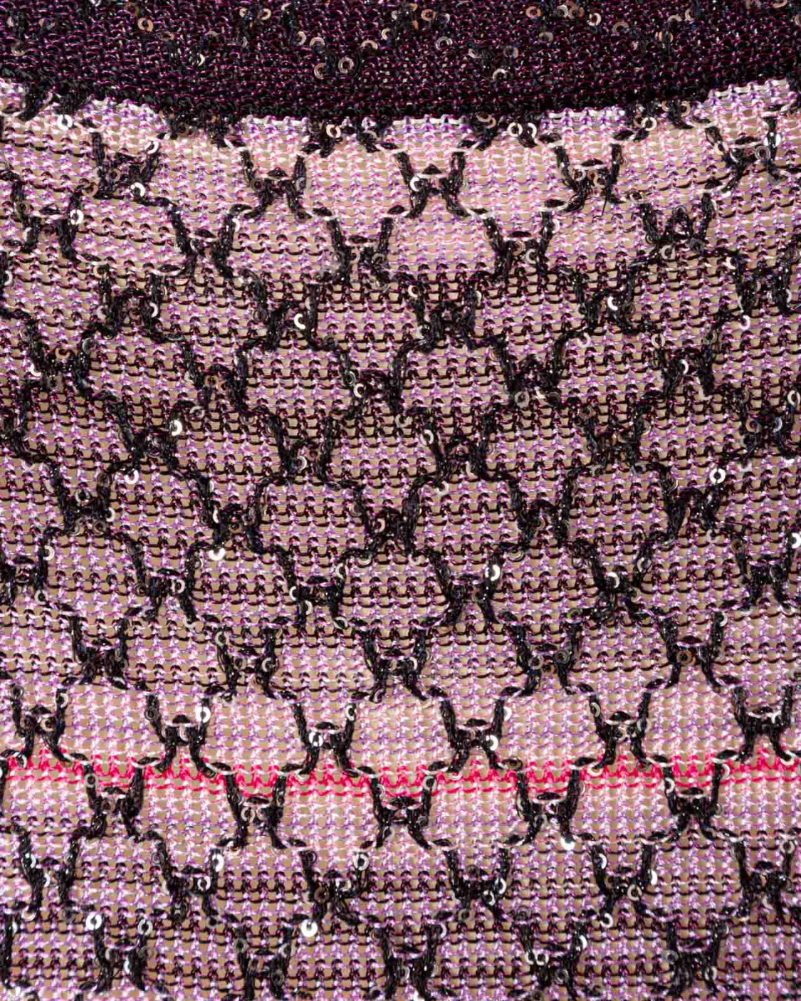 shop MISSONI Saldi Abito: Missoni mini abito con scollatura squadrata.
Maniche lunghe.
Multicolore.
Composizione: 85% Viscosa 9% Poliestere 5% Poliammide 2% Metallo.
Fabbricato in Romania.. DS23WG1PBK026W-S506H number 844472