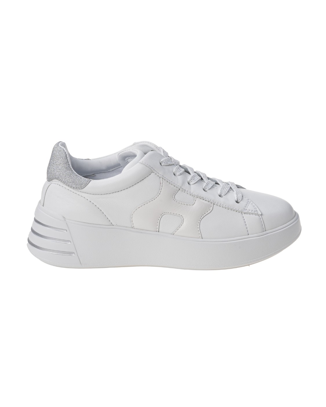 shop HOGAN Sales Sneakers: Hogan sneakers Rebel.
Tomaia in nappa.
H laterale e dettagli in pelle laminata effetto mosso.
Fussbett in memory foam.
Suola in gomma.
Altezza percepita 5 cm.
Indicazioni di cura e mantenimento incluse.
Custodia in tessuto inclusa.
Composizione: 100% Pelle.
Fabbricato in Italia.. HXW5640DN60QYQ-0351BIANCO/ARGENTO number 7378365