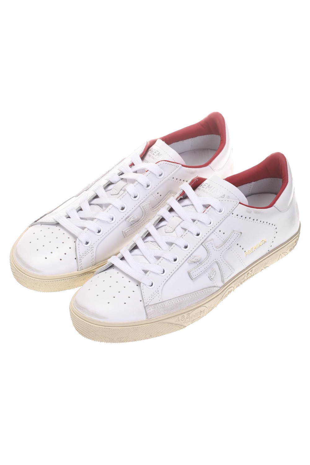 shop PREMIATA Saldi Scarpa: Premiata sneakers "Steven 6179".
Ttomaia in pelle bianca, logo in pelle color
bianco in rilievo e il talloncino in pelle color bianco.
Arricchito dagli inserti in suede color grigio e dalla fodera color rosso.
Altezza Suola 2,2 cm.
Fusbet interno 28,5 cm.
Composizione Suola: 100% Gomma.
Composizione Tomaia: 100% Pelle di vitello.
Composizione Fodera: 86% Pelle di capra 14% Pelle di vitello.
Fabbricato in Vietnam.. STEVEN-6179 number 2718029