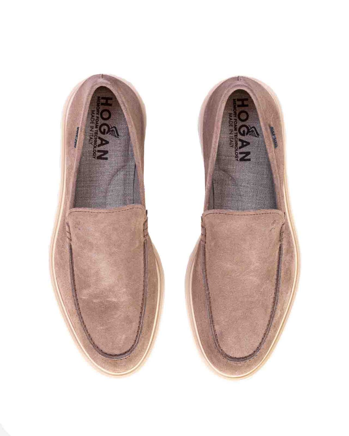 shop HOGAN Saldi Sneakers: Hogan mocassino H616.
Tomaia in pelle scamosciata.
Monogramma Hogan impresso.
Impunture realizzate a mano.
Fodera in lino.
Fussbett in memory foam rivestito in lino.
Suola in EVA.
Indicazioni di cura e mantenimento incluse.
Custodia in tessuto inclusa.
Composizione: 100% Pelle.
Made in Italy.. HXM6330EJ40HG0-C407 number 1063015